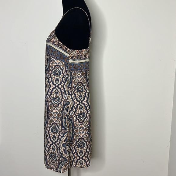 BCBGMAXAZRIA Blue & Pink Paisley Draped Front Romper XS - Picture 8 of 11